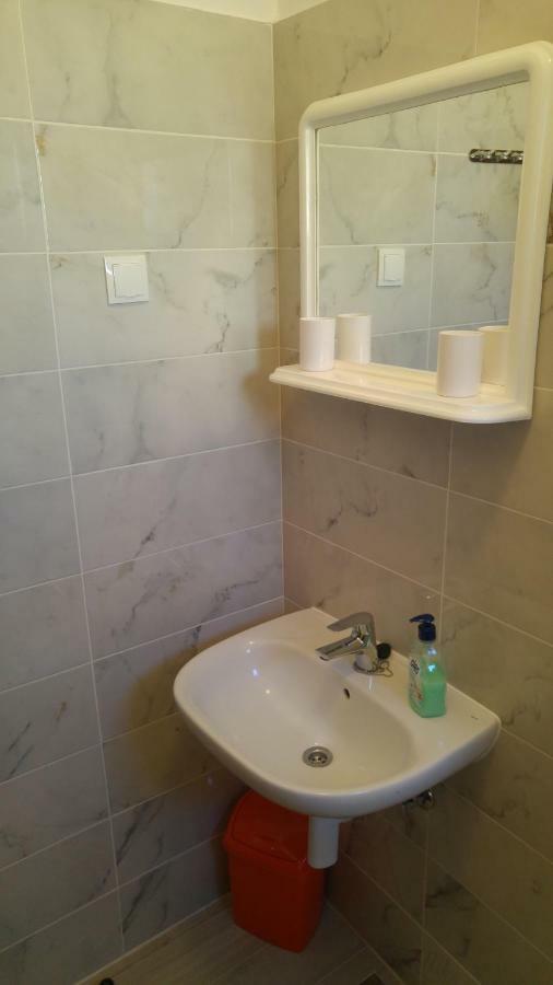 Rooms & Apartments Tepsa - Centre ฮวาร์ ภายนอก รูปภาพ