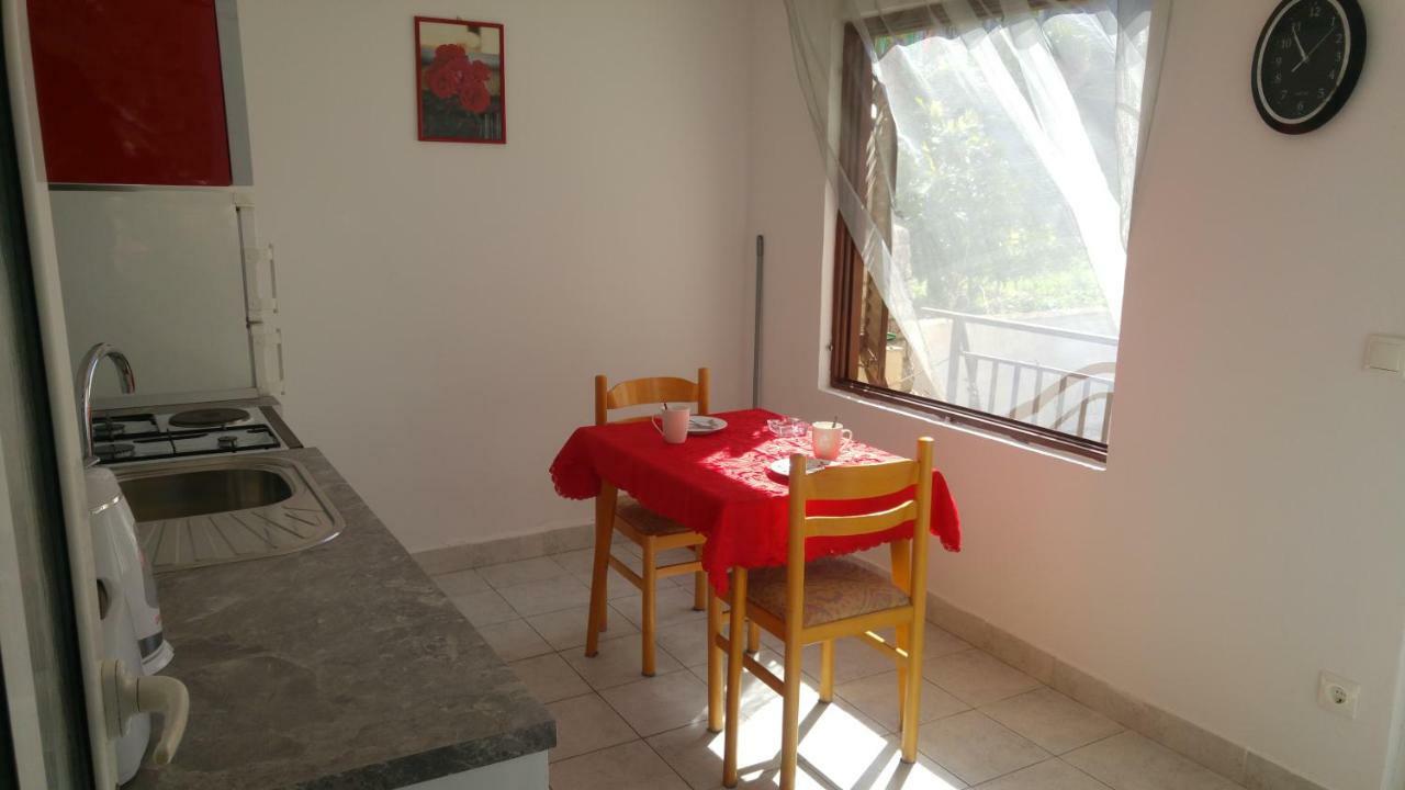 Rooms & Apartments Tepsa - Centre ฮวาร์ ภายนอก รูปภาพ