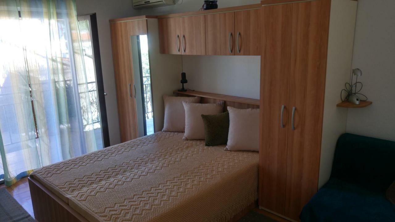 Rooms & Apartments Tepsa - Centre ฮวาร์ ภายนอก รูปภาพ